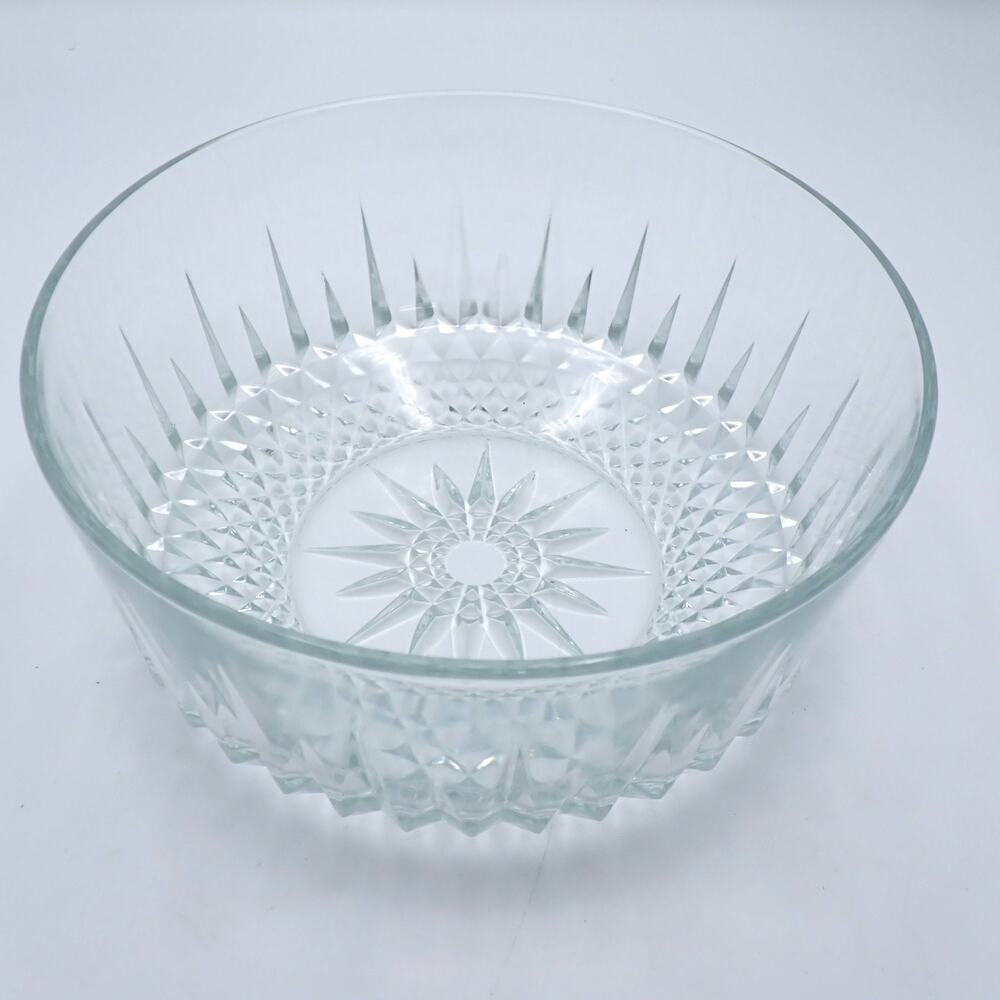 Vintage Arcoroc France Diamant Starburst Diamond Point 9" Glass Serving Bowl